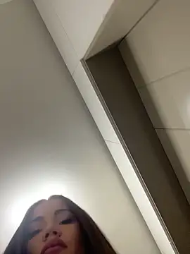 Eire Spencer online show from 7, 10, 2025