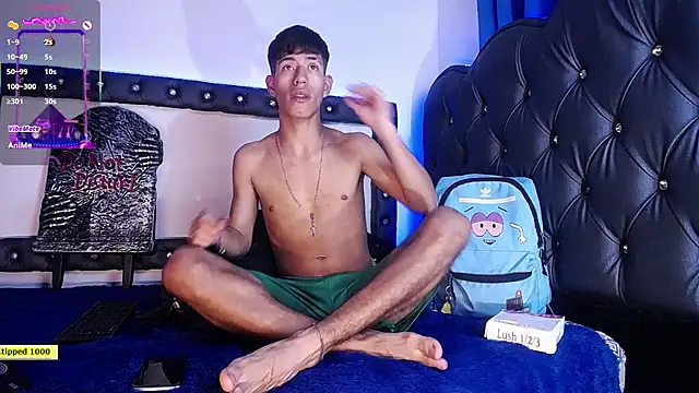 Snapshot of dareck_18 chatting on 7, 10, 2025 dareck 18 online show from 7, 10, 2025