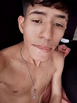 Snapshot of dareck_18 chatting on 8, 9, 2025 dareck 18 online show from 8, 9, 2025