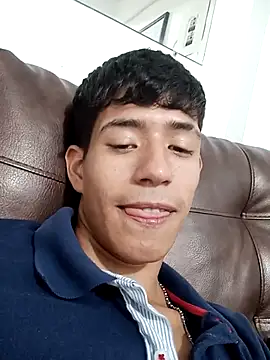 Snapshot of dareck_18 chatting on 25, 9, 2025 dareck 18 online show from 25, 9, 2025