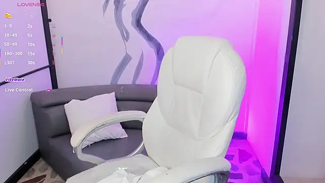 VanessaScott  online show from 18, 3, 2025