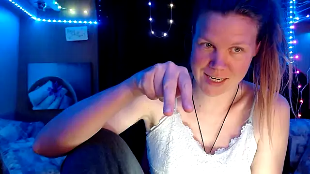 CallMeMaria online show from 5, 3, 2025