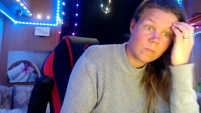 CallMeMaria online show from 15, 2, 2025