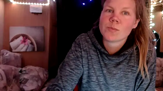 CallMeMaria online show from 15, 3, 2025