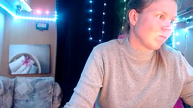 CallMeMaria online show from 21, 2, 2025