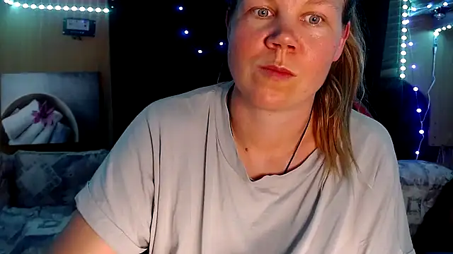 CallMeMaria online show from 28, 2, 2025