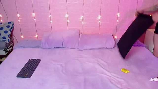 Snapshot of wet_valery chatting on 18, 2, 2026 wet valery online show from 18, 2, 2026