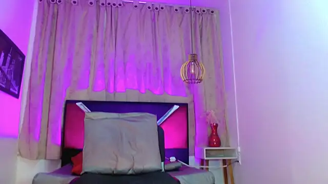 Snapshot of alexsandra_kiss chatting on 18, 7, 2026 alexsandra kiss online show from 18, 7, 2026