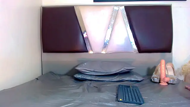 alexsandra kiss online show from 10, 11, 2025