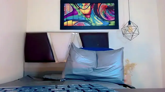 alexsandra kiss online show from 8, 11, 2025