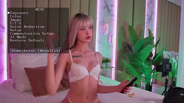 Snapshot of BellaSecrett chatting on 11, 11, 2025 BellaSecrett online show from 11, 11, 2025