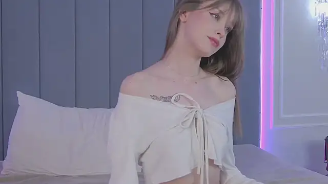 Snapshot of BellaSecrett chatting on 18, 3, 2025 BellaSecrett online show from 18, 3, 2025