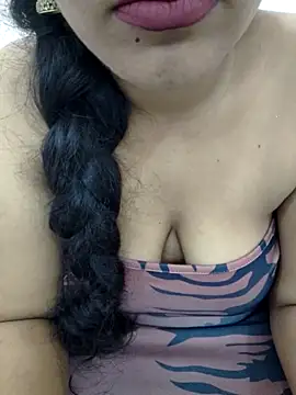 priya 00143 online show from 8, 11, 2025