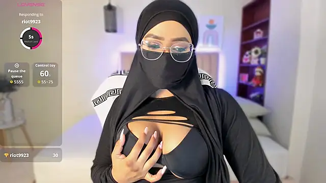 Sasha Anaan online show from 3, 10, 2025