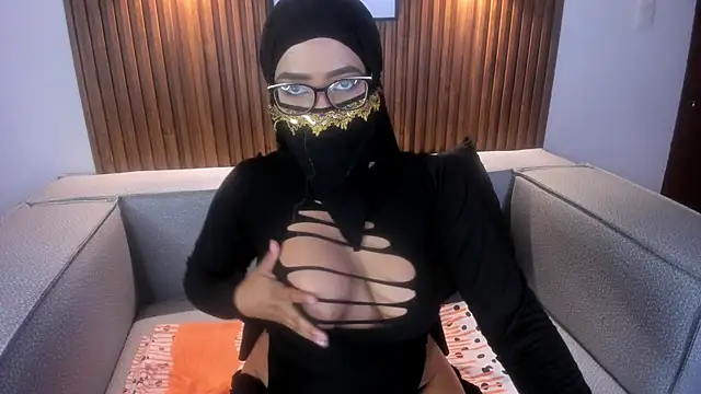 Sasha Anaan online show from 17, 3, 2025