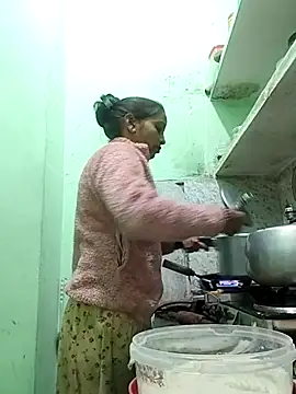 Hotty-Nidhi online show from 23, 11, 2025