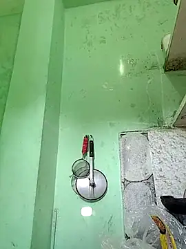 Hotty-Nidhi online show from 17, 12, 2025