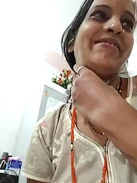 Hotty-Nidhi online show from 22, 10, 2025