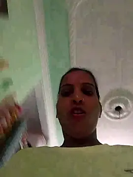 Hotty-Nidhi online show from 19, 12, 2025