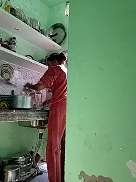 Hotty-Nidhi online show from 27, 11, 2025