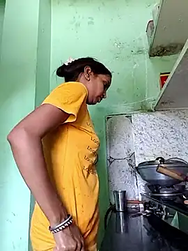 Hotty-Nidhi online show from 21, 5, 2026