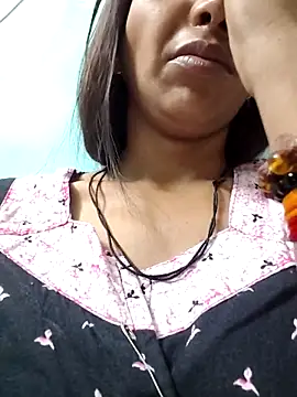 Snapshot of Hotty-Nidhi chatting on 15, 6, 2026 Hotty-Nidhi online show from 15, 6, 2026