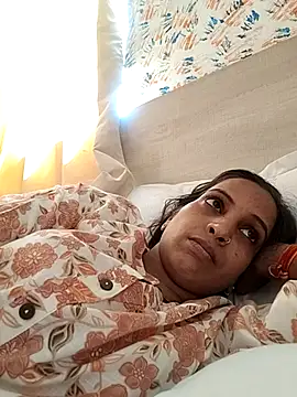 Hotty-Nidhi online show from 23, 5, 2026