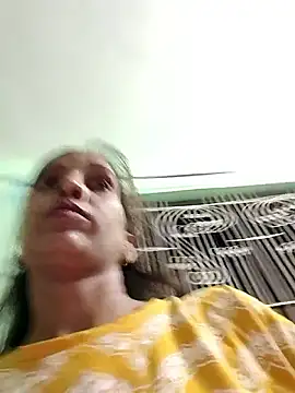 Snapshot of Hotty-Nidhi chatting on 16, 6, 2026 Hotty-Nidhi online show from 16, 6, 2026