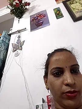 Snapshot of Hotty-Nidhi chatting on 21, 6, 2026 Hotty-Nidhi online show from 21, 6, 2026