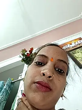 Snapshot of Hotty-Nidhi chatting on 5, 6, 2026 Hotty-Nidhi online show from 5, 6, 2026