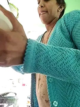 Snapshot of Hotty-Nidhi chatting on 9, 2, 2026 Hotty-Nidhi online show from 9, 2, 2026