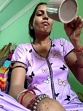 Snapshot of Hotty-Nidhi chatting on 25, 2, 2026 Hotty-Nidhi online show from 25, 2, 2026