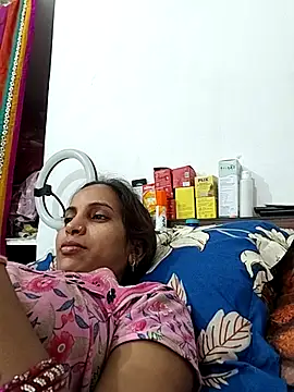 Hotty-Nidhi online show from 7, 4, 2026