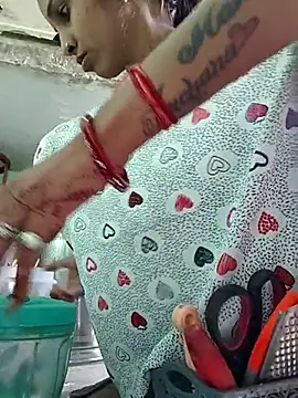 Snapshot of Hotty-Nidhi chatting on 23, 2, 2026 Hotty-Nidhi online show from 23, 2, 2026