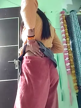 Snapshot of Hotty-Nidhi chatting on 3, 2, 2026 Hotty-Nidhi online show from 3, 2, 2026