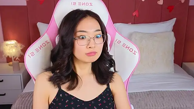 JaliaBennet online show from 15, 3, 2025