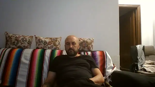 Snapshot of maxxxio12 chatting on 23, 7, 2026 maxxxio12 online show from 23, 7, 2026