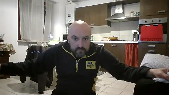 maxxxio12 online show from 8, 4, 2026