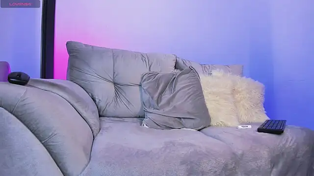 AshtonnSummer online show from 4, 11, 2025