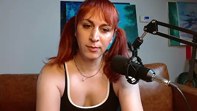 ChewyCandy online show from 29, 10, 2025