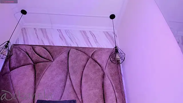 Kanela miller  online show from 4, 11, 2025