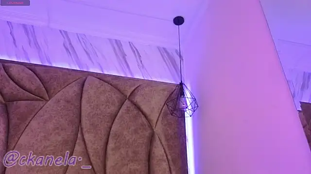 Kanela miller  online show from 10, 11, 2025