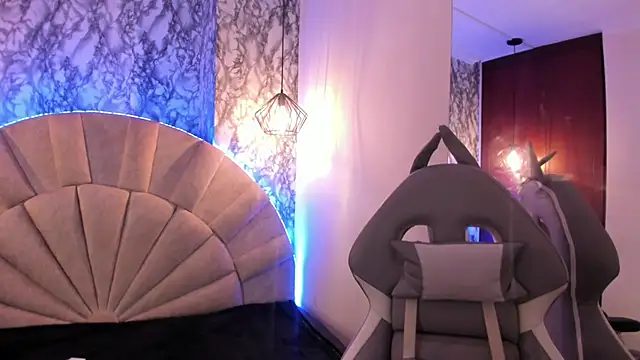 adara evanss online show from 16, 3, 2025