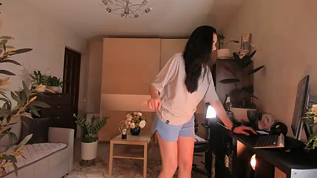 Viki Bellson online show from 12, 9, 2025