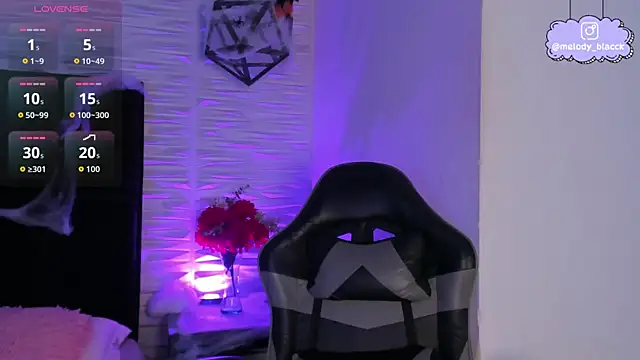 Snapshot of Melody_Black_ chatting on 26, 10, 2025 Melody Black online show from 26, 10, 2025