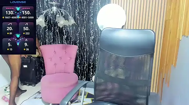 Dayana 20cm online show from 11, 3, 2025