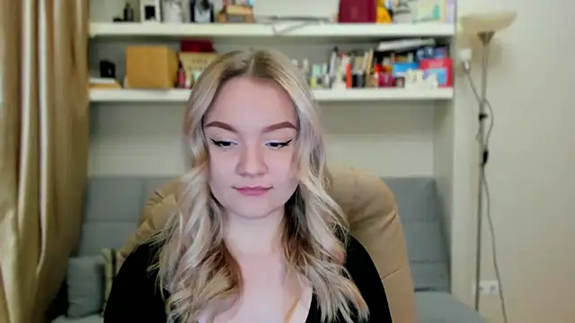 Kara Smith  online show from 7, 11, 2025