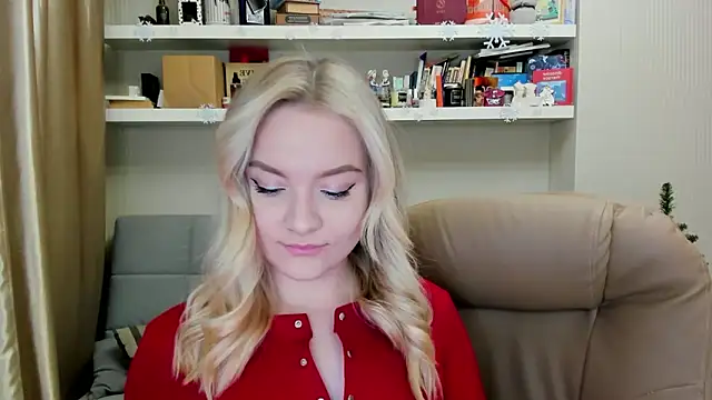 Kara Smith  online show from 14, 12, 2025