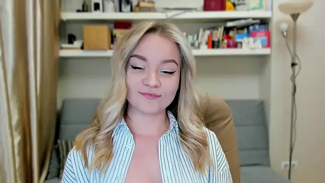 Kara Smith  online show from 5, 10, 2025