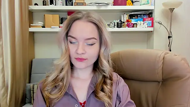 Kara Smith  online show from 4, 2, 2025